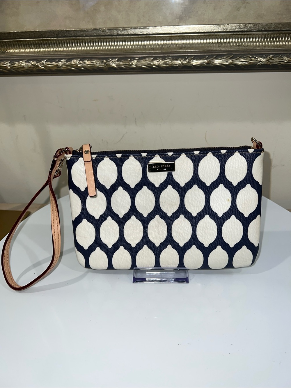 kate spade Navy & White Pineapple Patterned Wristlet - has marks